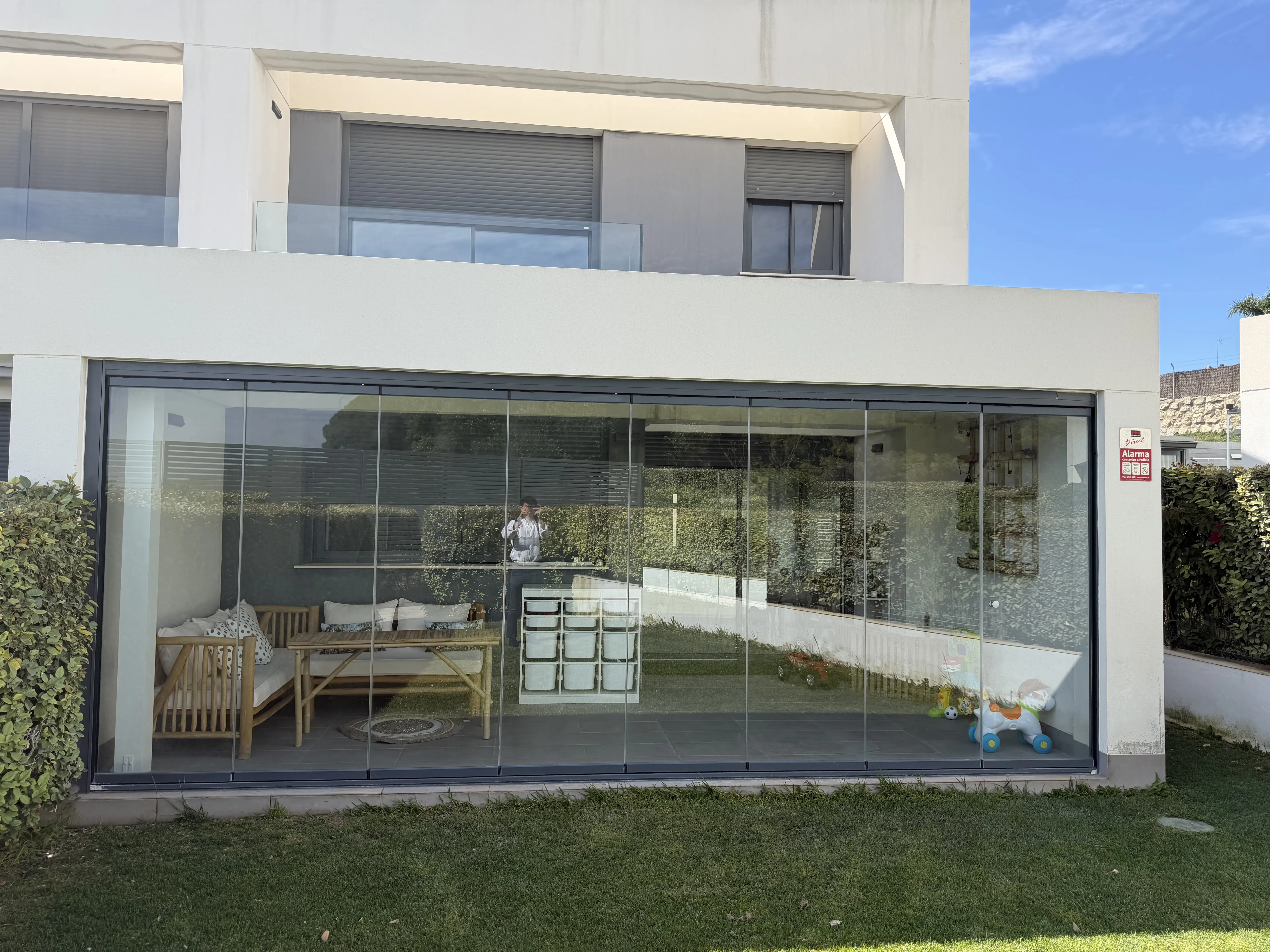Instalación de cerramiento de aluminio en vivienda de Cádiz